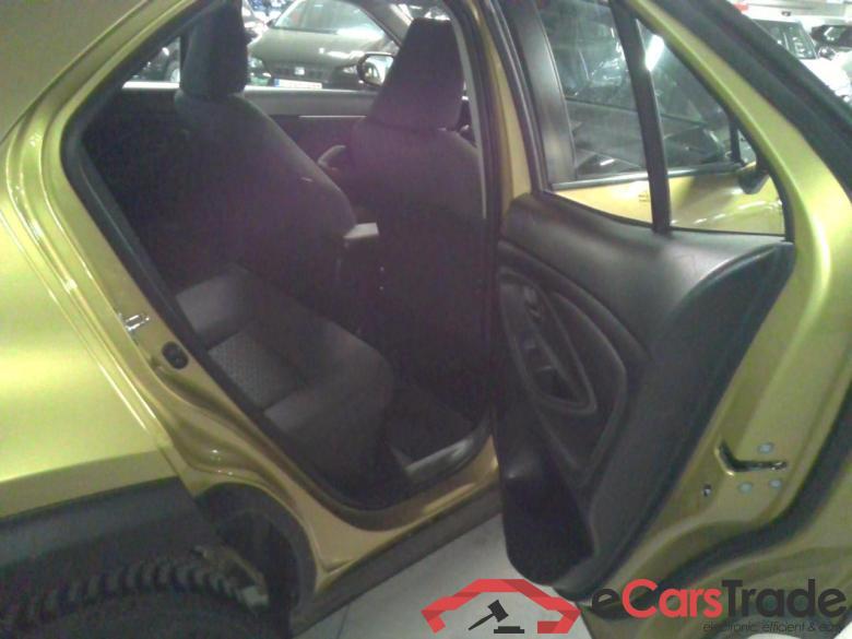 Yaris Cross 1,5 HEV 2WD Dynamic #6