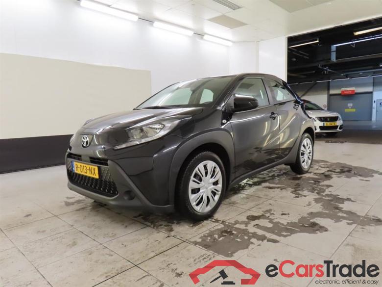 TOYOTA Aygo X 1.0 VVT-i MT Play #1