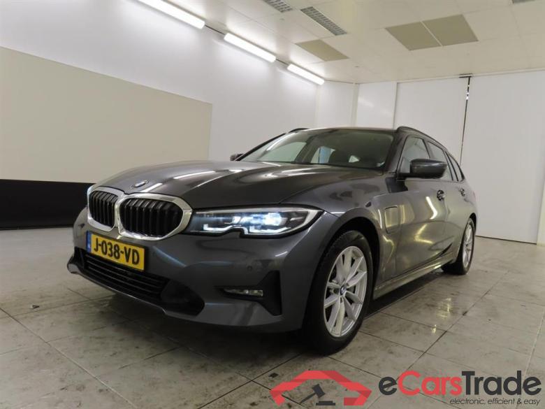 BMW 3-SERIE TOURING 330e eDrive Edition #1