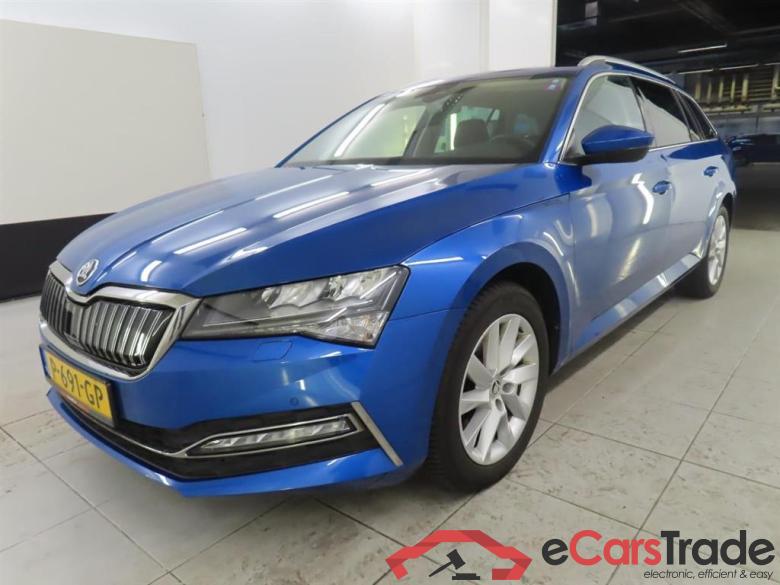 SKODA Superb Combi 1.4 TSI iV BnsEdPlus #1