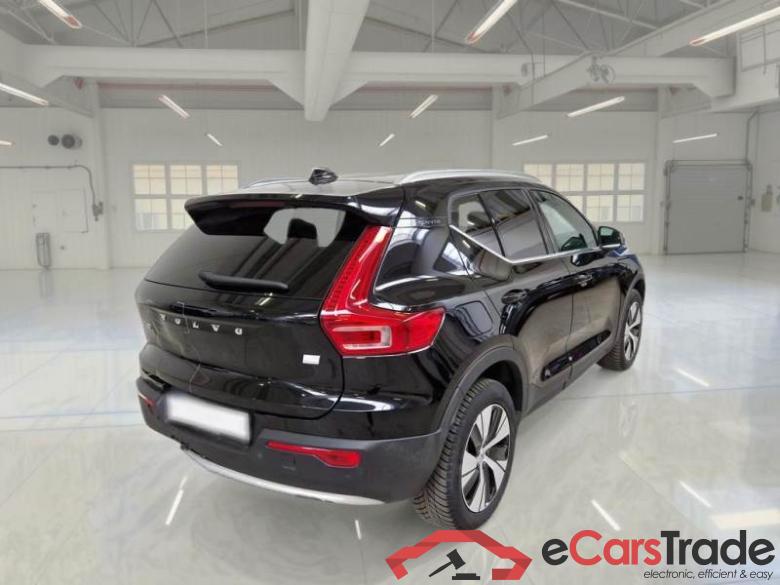 Volvo 11 VOLVO XC40 / 2021 / 5P / SUV T4 RECHARGE PLUG-IN AUTO CORE #2