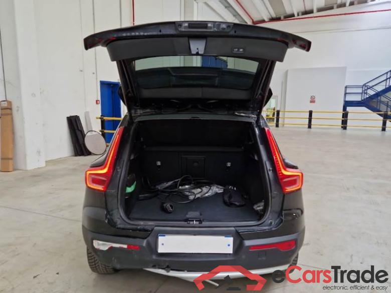 Volvo 11 VOLVO XC40 / 2021 / 5P / SUV T4 RECHARGE PLUG-IN AUTO CORE #5