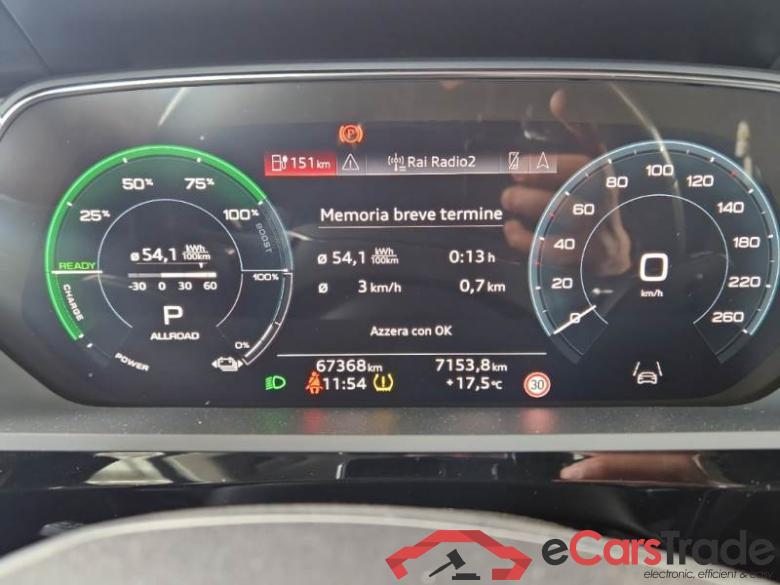 Audi 1 AUDI E-TRON / 2019 / 5P / SUV 55 QUATTRO BUSINESS #4