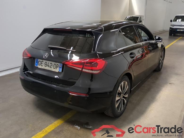 Mercedes A 180 Business Line 7G-DCT MERCEDES-BENZ Classe A Compact / 2018 / 5P / Berline A 180 Business Line 7G-DCT #3