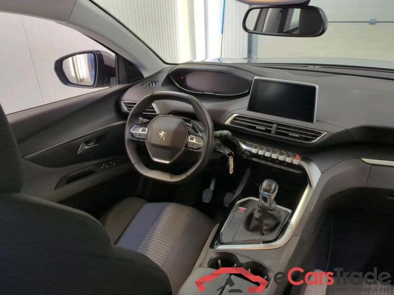 PEUGEOT 5008 1.2 PT BL. Executive #3