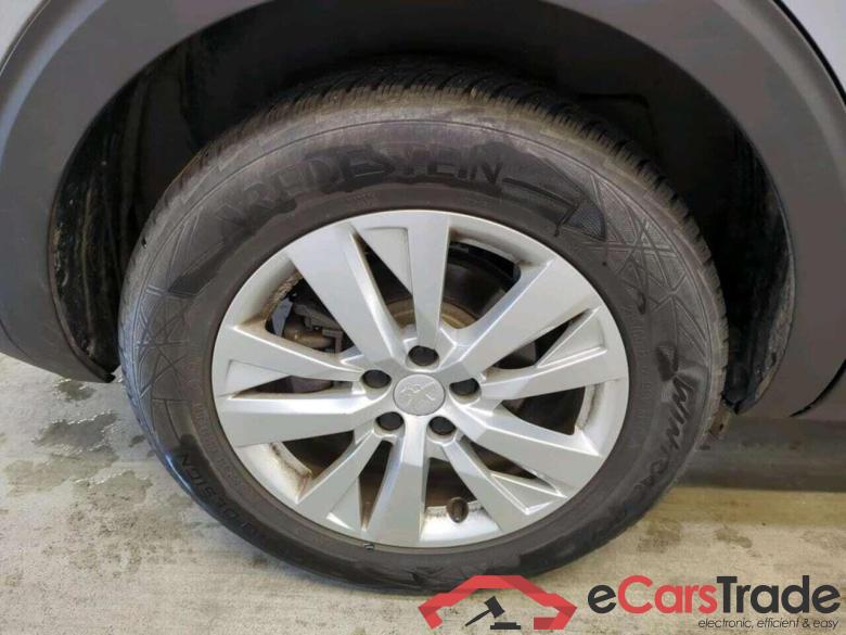 PEUGEOT 5008 1.2 PT BL. Executive #5