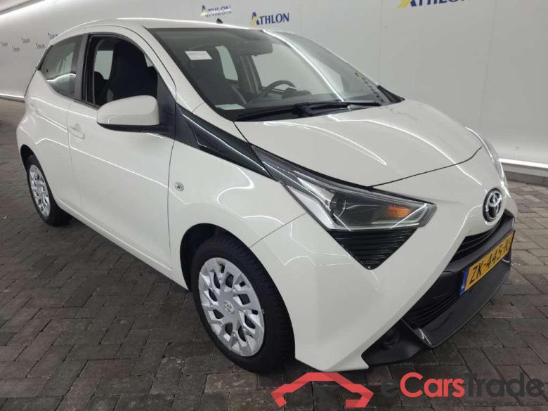 TOYOTA Aygo 1.0 VVT-i x-play x-shift 5D 53kW #2