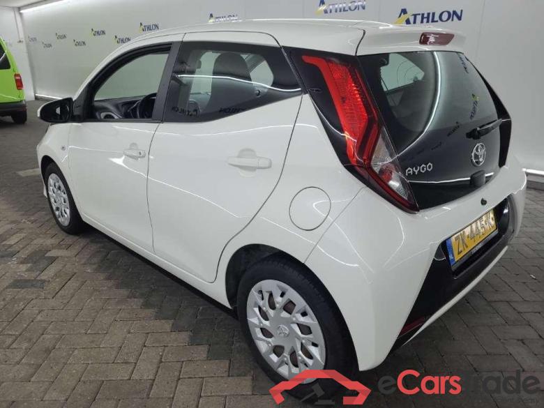 TOYOTA Aygo 1.0 VVT-i x-play x-shift 5D 53kW #4