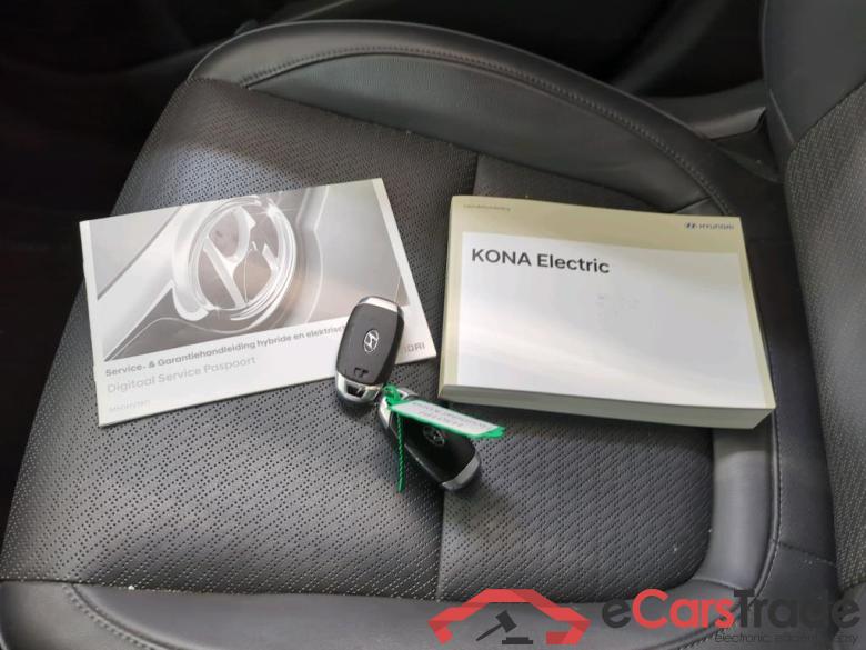 Hyundai Kona '17 Hyundai KONA Premium Electric 64 kWh 5d #4