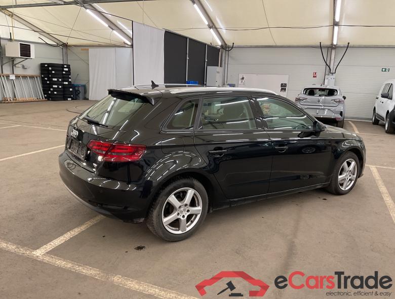Audi A3 Sportback 1.6 TDi Attraction Navi Klima PDC ... #3