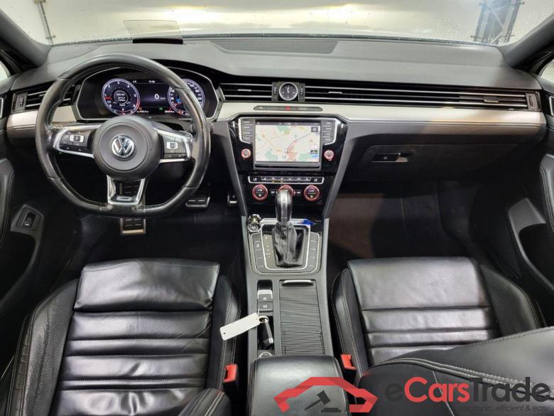 VOLKSWAGEN PASSAT 1.6 TDI Connected Series Plus #6