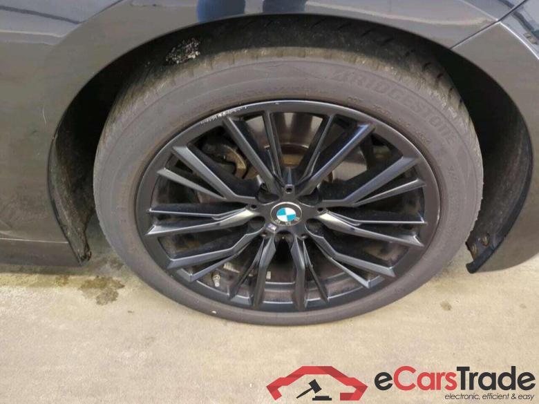 BMW 3-serie 320i Executive Ed. #6