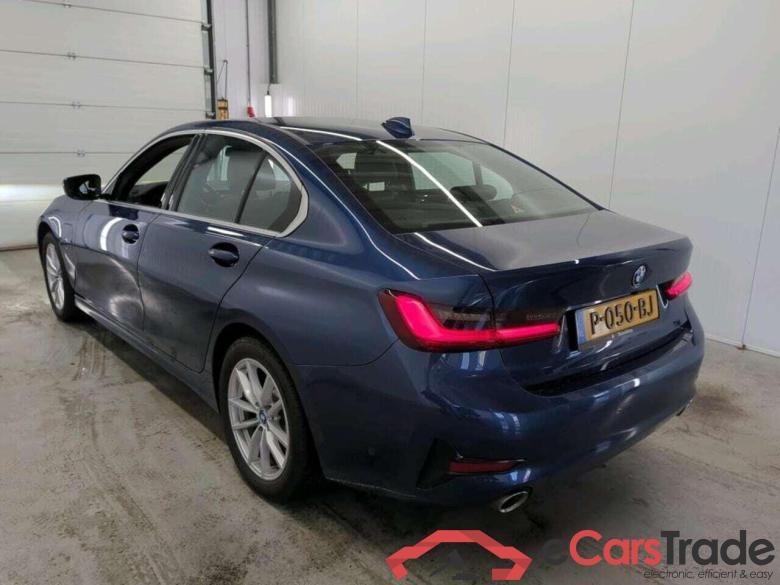 BMW 3-serie 330e Bns Ed. Pl. #6