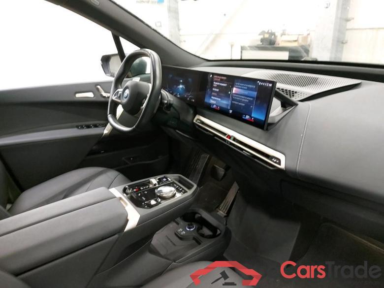 BMW I - BMW IX xDrive40 326PK Pack Innovation & Heated Steering Wheel & Multifunctional Seats Front & Comfort Access & Electric Towing Hook & Pano Roof & 21 Inch  * ELECTRIC * #3