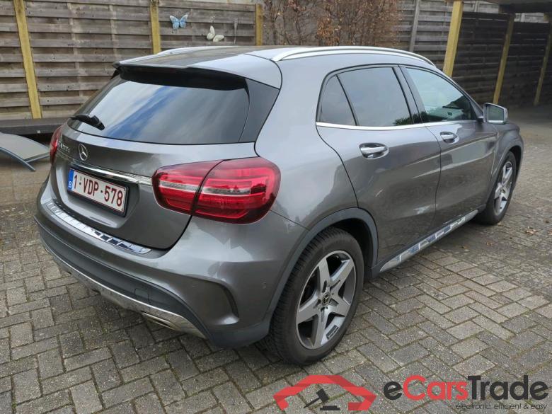 MERCEDES - MER GLA 200 d 136PK 7G-DCT Business Solution AMG Line & Towing Hook #2
