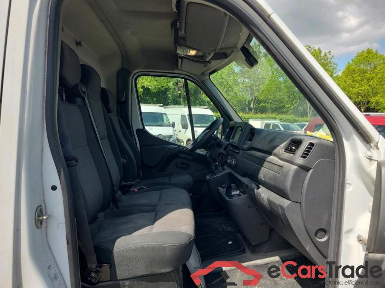 RENAULT - REN MASTER B/F dCi 136PK - 3.5T Grand Confort With Manual Airco & Navigation & Park Sensors   ***   REGISTRATION  19/05/2022   *** #3