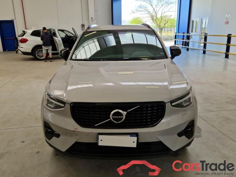 Volvo 6 VOLVO XC40 / 2021 / 5P / SUV T4 RECHARGE PLUG-IN AUTO PLUS DARK #6