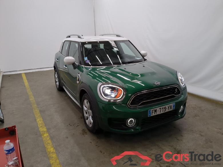 Mini Cooper SE ALL4 Busi Design 136+88ch BVA6 MINI Countryman / 2016 / 5P / Crossover Cooper SE ALL4 Busi Design 136+88ch BVA6 #4