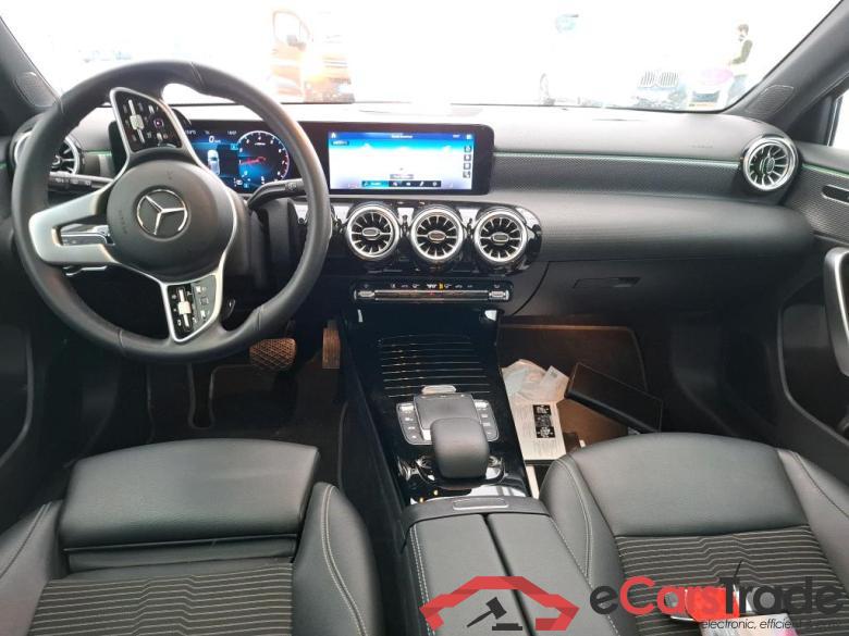 Mercedes A 200 Progressive Line 7G-DCT MERCEDES-BENZ Classe A Compact / 2018 / 5P / Berline A 200 Progressive Line 7G-DCT #5