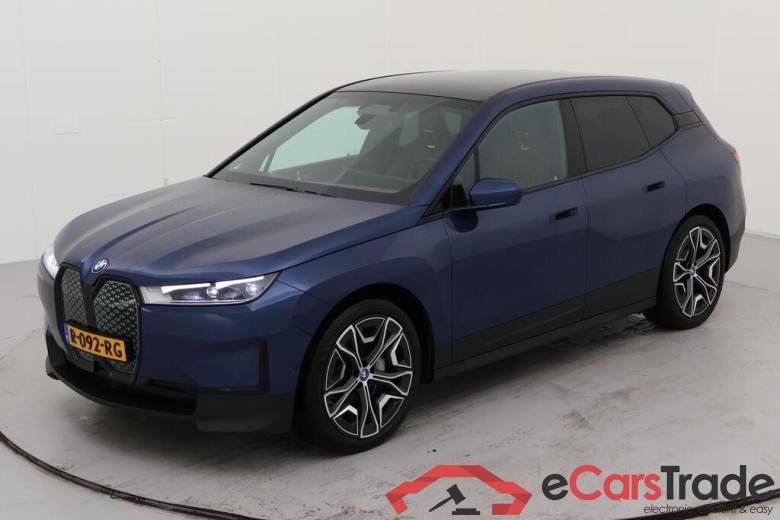 BMW iX 385 kW #1