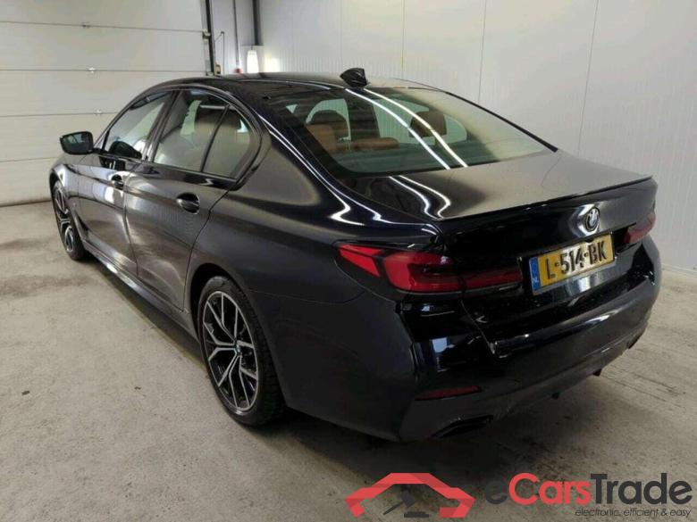 BMW 5-serie 520d High Exe #6
