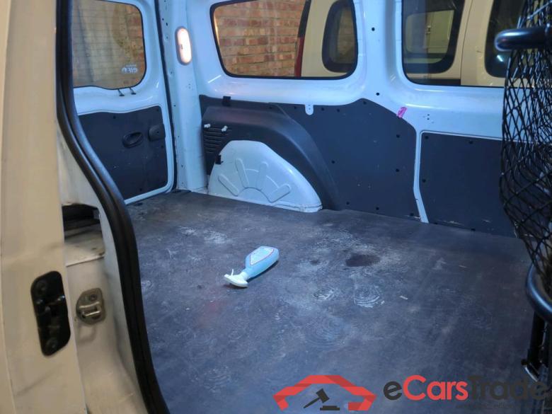RENAULT KANGOO EXPRESS MAXI DIESEL Lot 1.3 RENAULT KANGOO EXPRESS Maxi 1.5 dCi Blue Confort #6