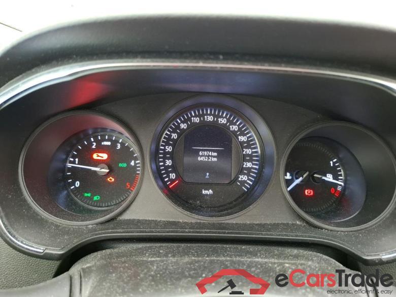 Renault Air 2P Blue dCi 95 Megane IV Berline 5pt. Société Air 1.5 dCi 90CV BVM6 E6 #6
