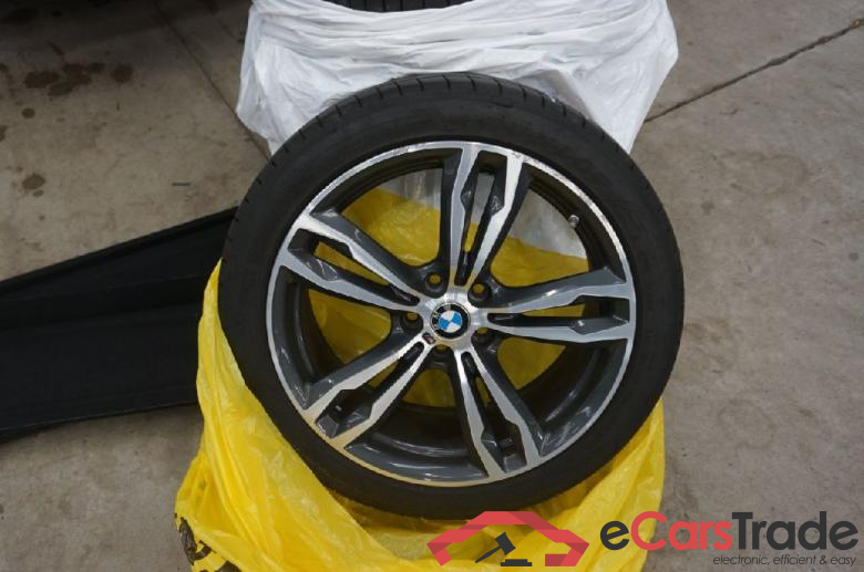 BMW X1 ´15 Baureihe X1 sDrive 18 d Advantage 2.0 110KW AT8 E6