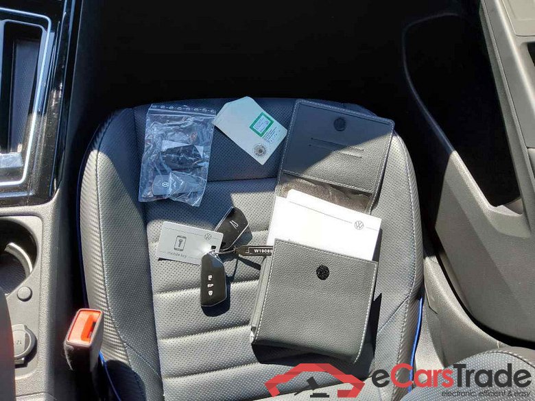 Volkswagen Golf VIII Lim. (CD1)(12.2019->2024) DE - LimS5 2.0 TSI EU6d, R 4Motion OPF (EURO 6d), 2020 - 2024 #5