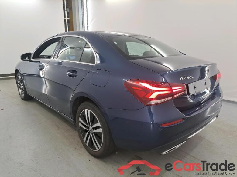 MERCEDES-BENZ A-CLASS LIMOUSINE 1.3 A 250 E BUSINESS SOLUTION DCT #3