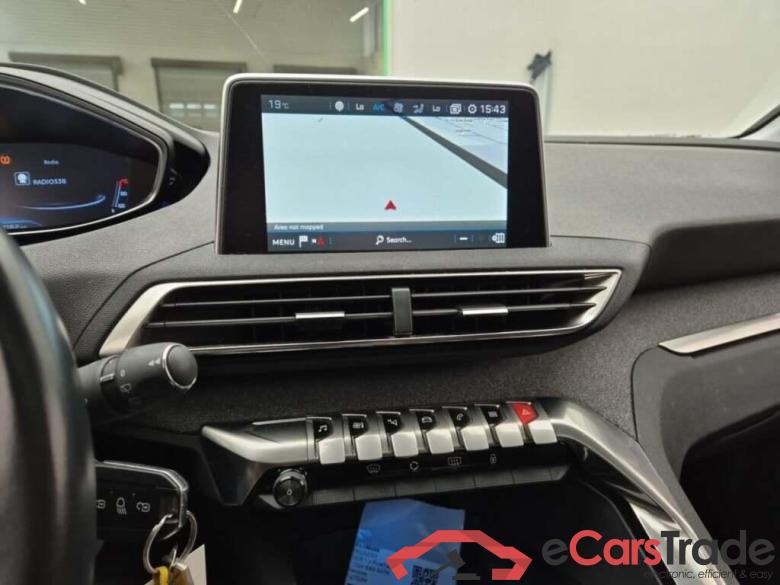PEUGEOT 5008 1.2 PureTech Allure EAT8 #6