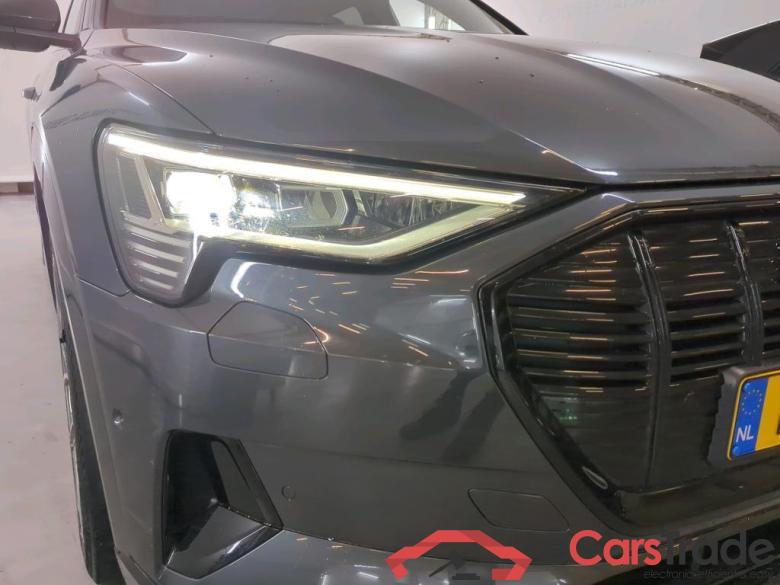AUDI e-tron  #4
