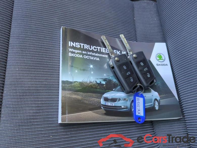 SKODA Octavia Combi 85 kW #6