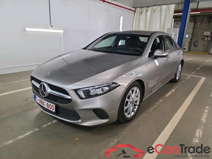 Mercedes A-Klasse Limousine A-Klasse Limousine A 180 d DCT Launch Edition 85kW/116pk  4D/P Auto-7 #1