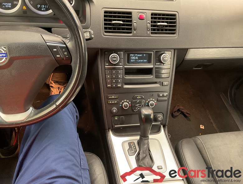 VOLVO XC90 2.4 D4 Kinetic Geartronic #4