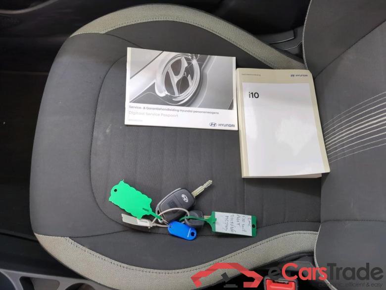 Hyundai i10 '19 Hyundai i10 1.0 MPI Comfort Smart automaat 5-zits 5d #4