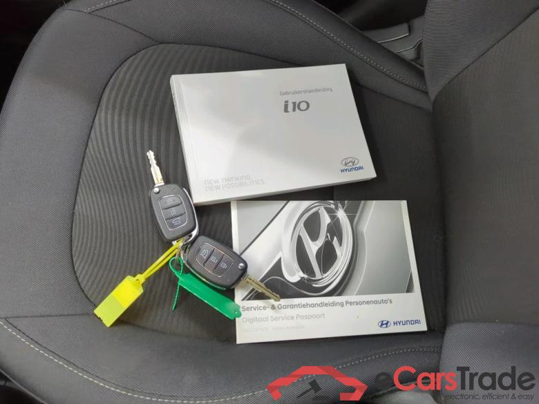 Hyundai i10 13-19 Hyundai i10 1.0i Blue Comfort Smart Navigation Pack 5d #4