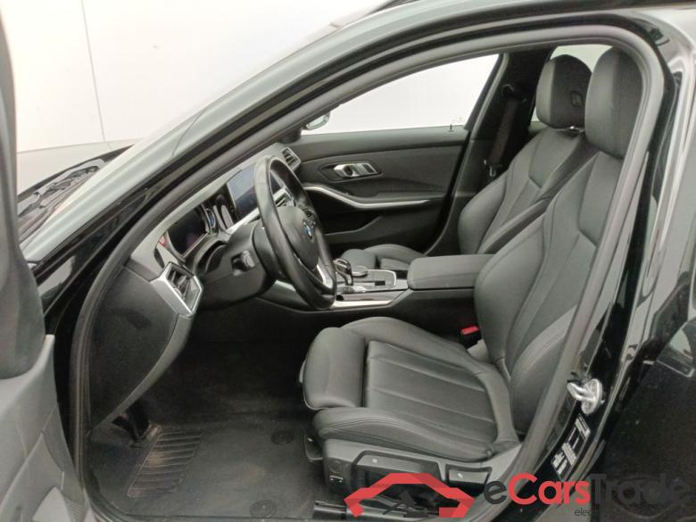 BMW 3 Reeks Touring 320i (135 kW) 5d #6