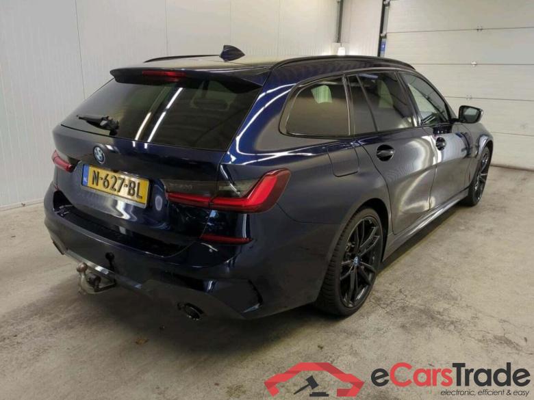 BMW 3-serie Touring 330e Bns Ed.P #2