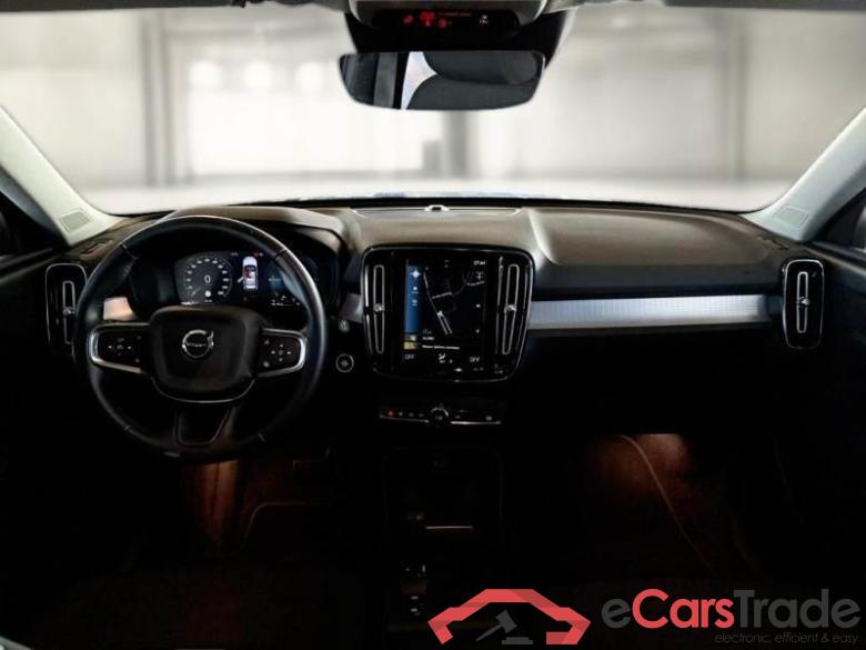 Volvo 146 VOLVO XC40 / 2017 / 5P / SUV T5 PLUG-IN HYBRID RECH INSCRIP EXPR MY21 #3