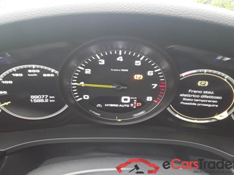Porsche 4 PORSCHE CAYENNE COUPE / 2019 / 5P / SUV 3.0 V6 E-HYBRID #4