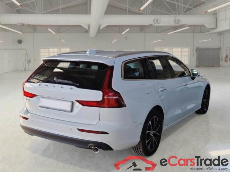 Volvo 125 VOLVO V60 / 2018 / 5P / STATION WAGON D3 GEARTRONIC BUSINESS PLUS #2