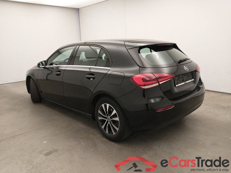Mercedes-Benz A-Klasse A 180 d Business Solution Aut. 5d #3