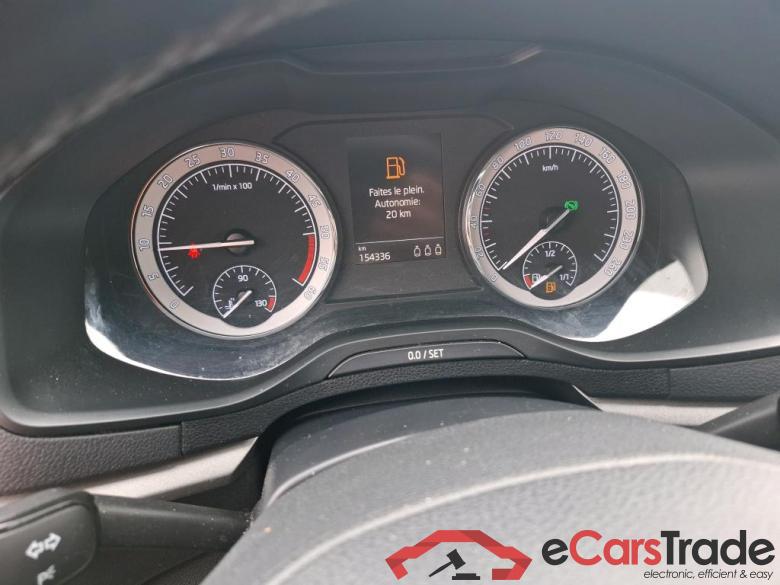 Skoda 1.6 TDI 116ch DSG7 Business Karoq Business 1.6 TDI 115CV BVA7 E6dT #6