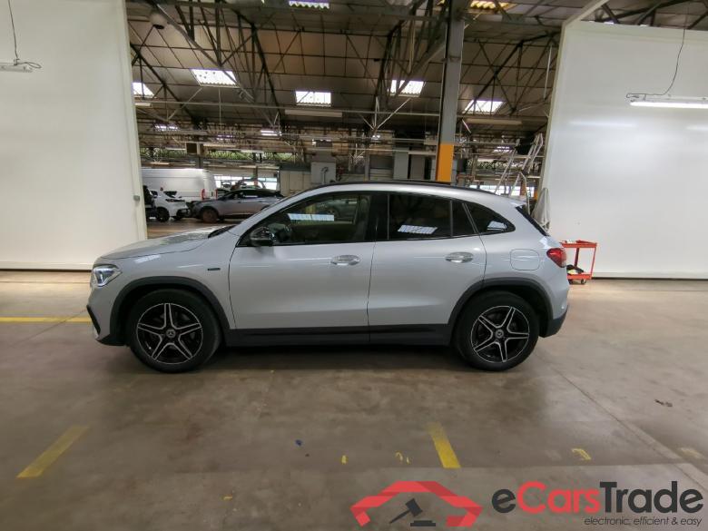 Mercedes 1.3 GLA 250 e AMG LINE DCT MERCEDES-BENZ GLA / 2020 / 5P / SUV 1.3 GLA 250 e AMG LINE DCT #3