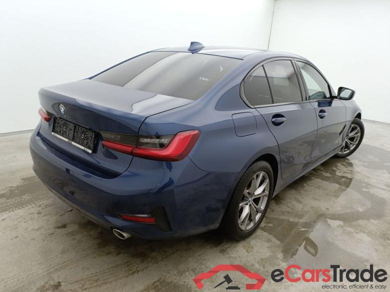 BMW 3 Reeks Berline 318dA (110 kW) 4d #5
