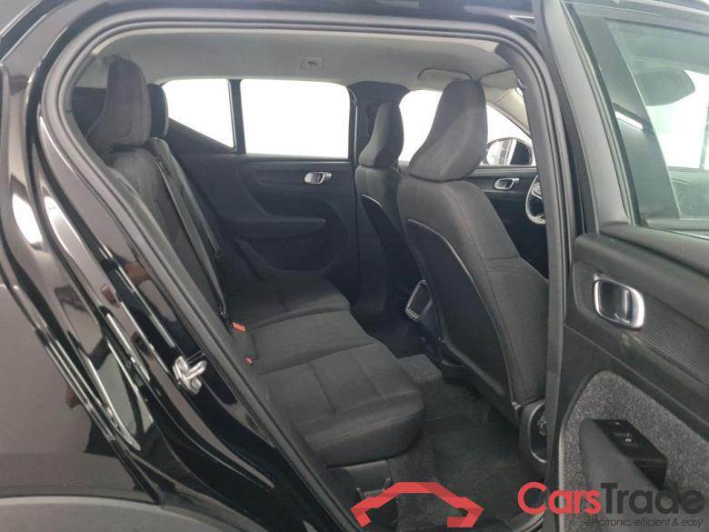 VOLVO XC40 1.5 T2 GEARTRONIC MOMENTUM CORE #6