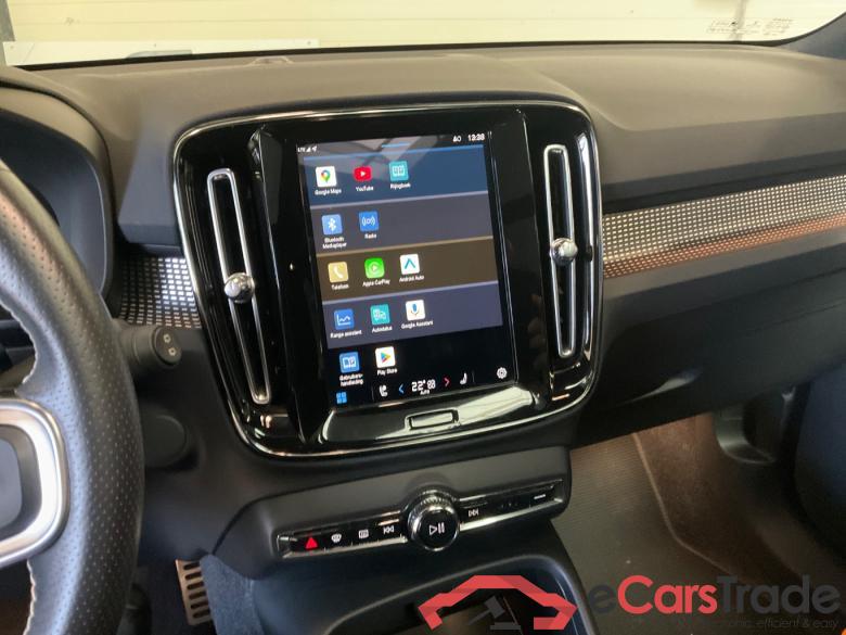 VOLVO XC40 Recharge P8 AWD RDes #5