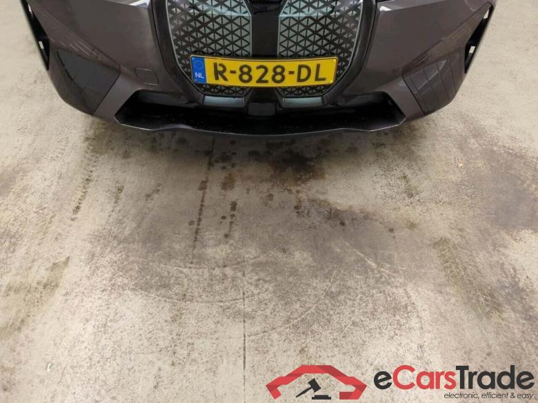 BMW iX xDrive40 Executive #4