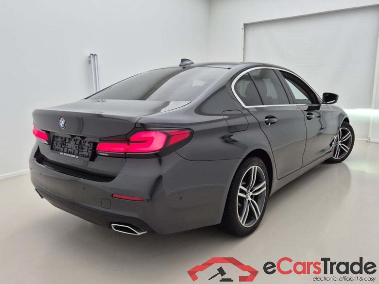 BMW 5-SERIE SEDAN 518DA #2